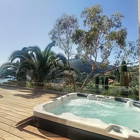 Un Balcon Sur La
